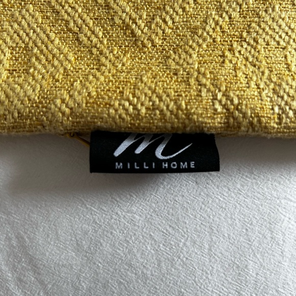 Throw pillow covers, set of two - Picture 4 of 4